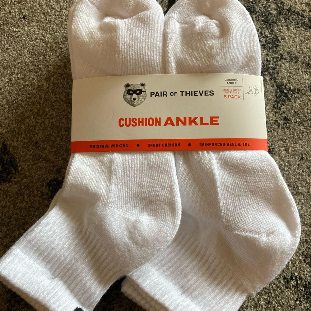 Pair of Thieves White Cushion Ankle Socks 6 pack NEW
